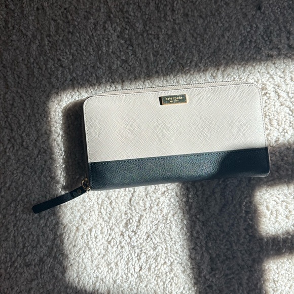 Kate Spade Neda Newbury Lane Zip-Around Wallet Mousfro/Black - Picture 2 of 16